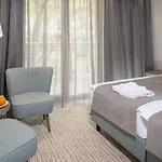 Отель Seapark Wellness &