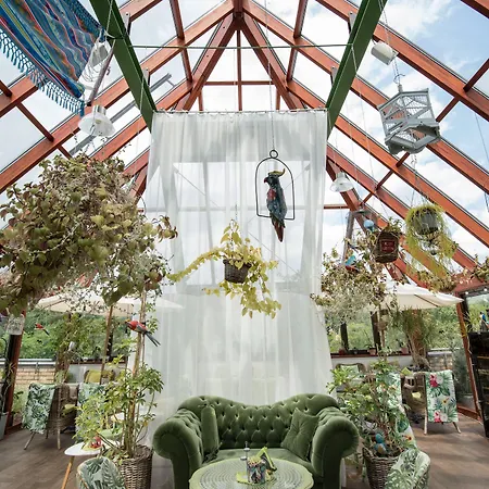 Seapark Wellness & 3*